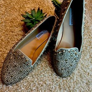 Grannite Steve Madden spiked gold shoes